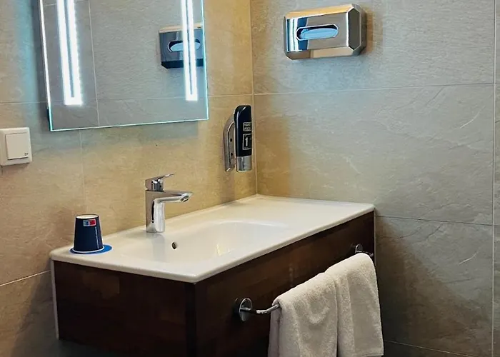 Konferenzhotel Ysenburger Hof Hotel 3*