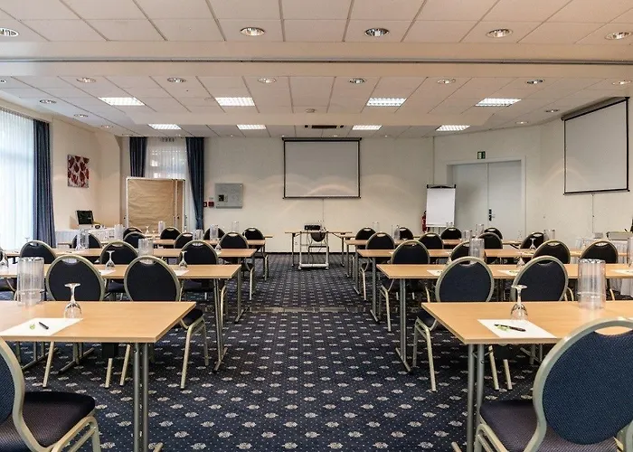 Hotel Konferenzhotel Ysenburger Hof 3*